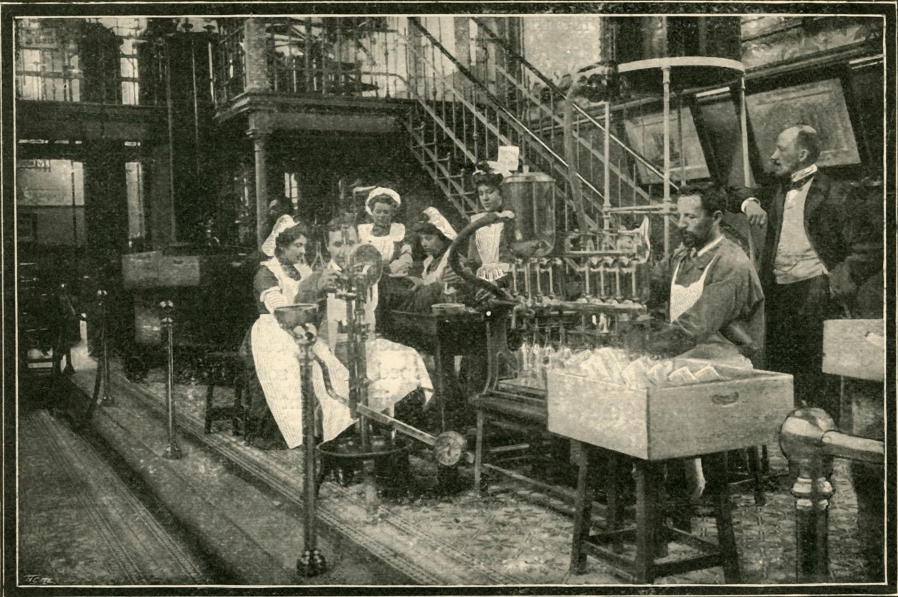 Interno di una delle distillerie degli zar, 1901 da Unbekannt