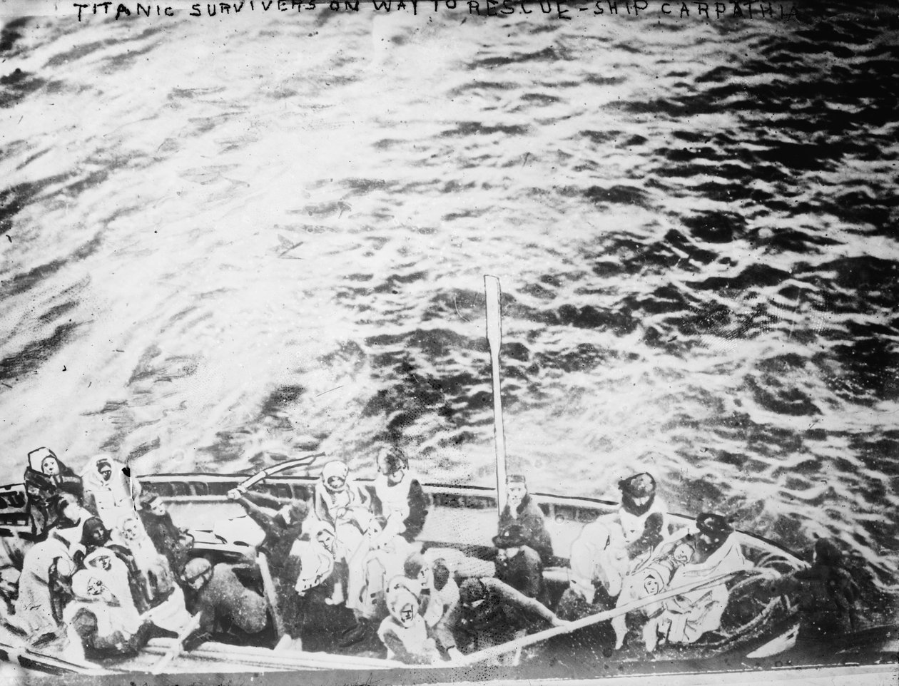 Sopravvissuti del Titanic in viaggio verso la nave di soccorso Carpathia da Unbekannt