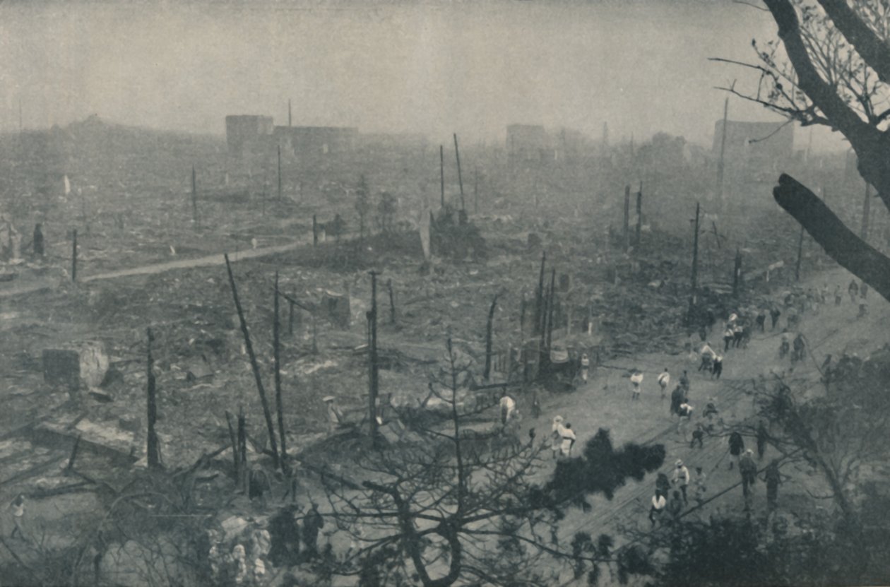Pianura fumante di rovine e ceneri di Tokyo, c1935 da Unbekannt