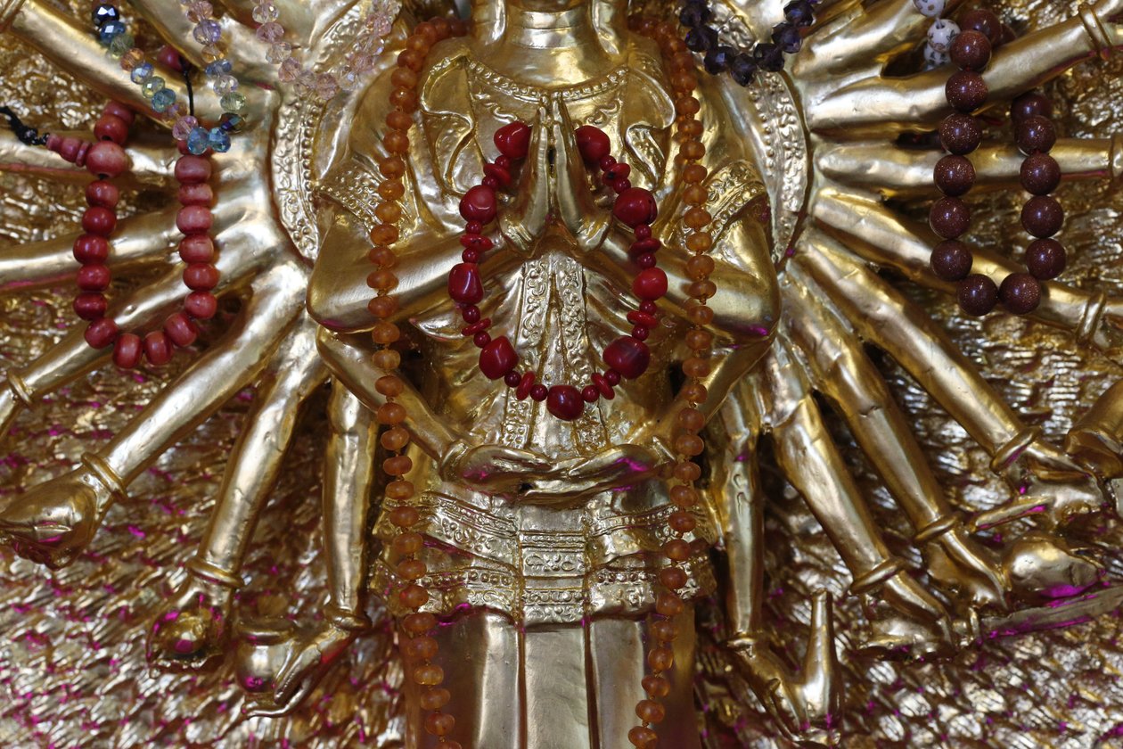 Tempio Buddista Tu An. Quan Am bodhisattva della compassione o dea della Misericordia, Saint-Pierre-en-Faucigny da Unbekannt
