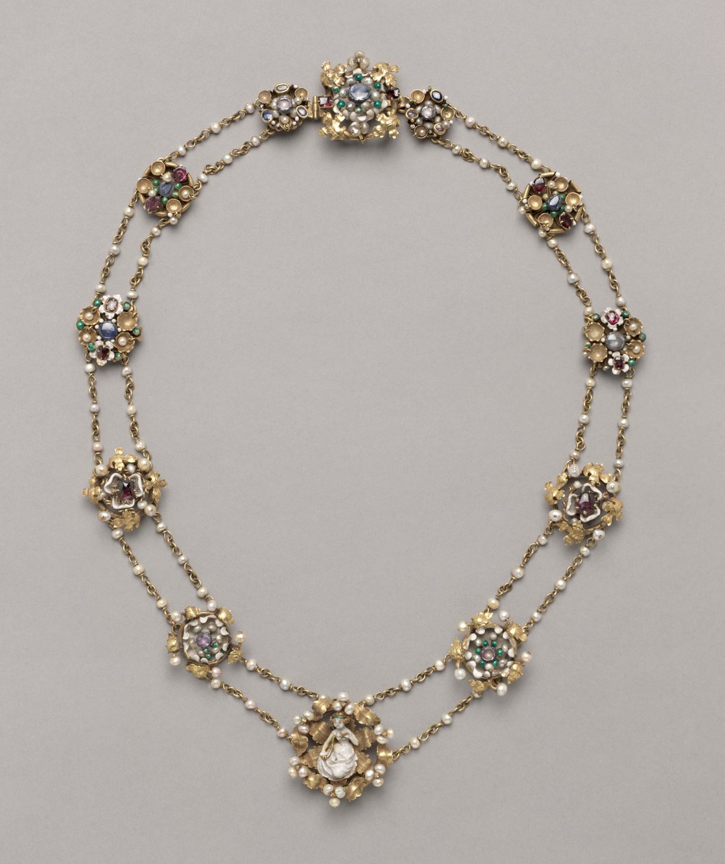 Dodici medaglioni montati come una collana da Unbekannt