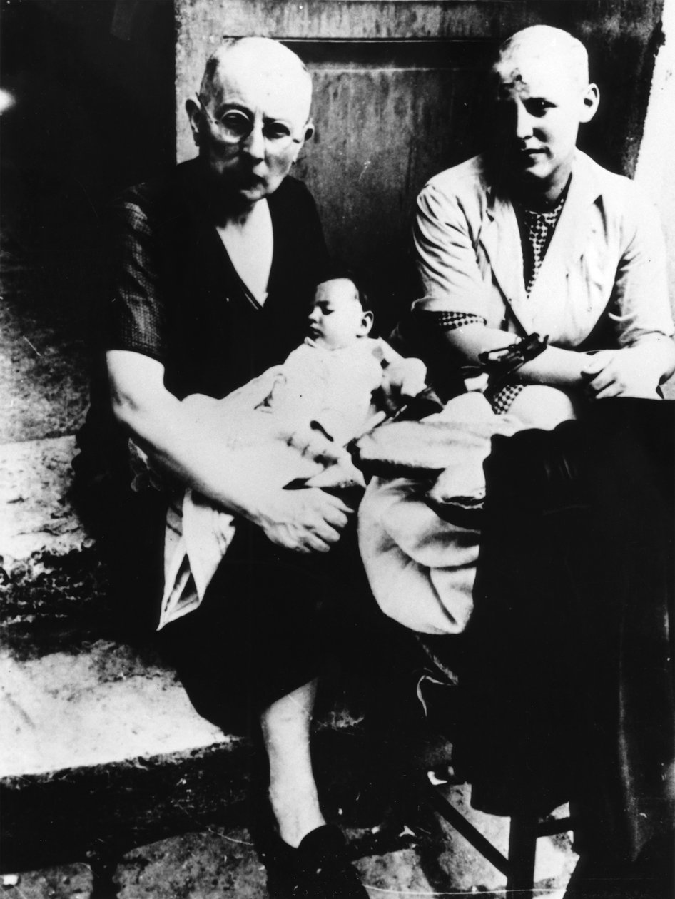 Due collaboratrici francesi, Chartres, Francia, 1944 da Unbekannt