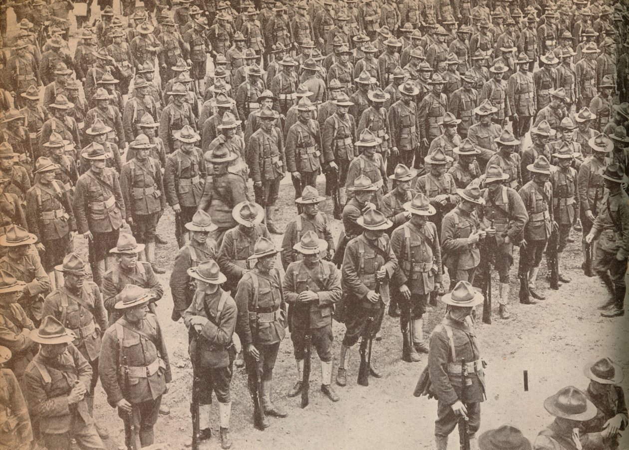 Truppe degli Stati Uniti in parata prima della loro marcia attraverso Londra il 15 agosto 1917 da Unbekannt