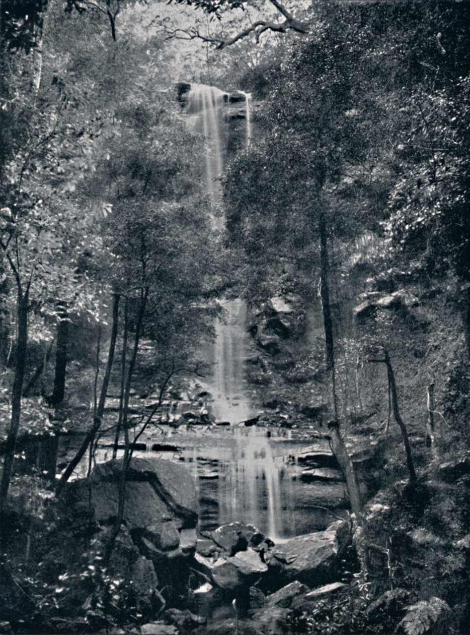 Valle delle Acque, Montagne Blu, c1900 da Unbekannt