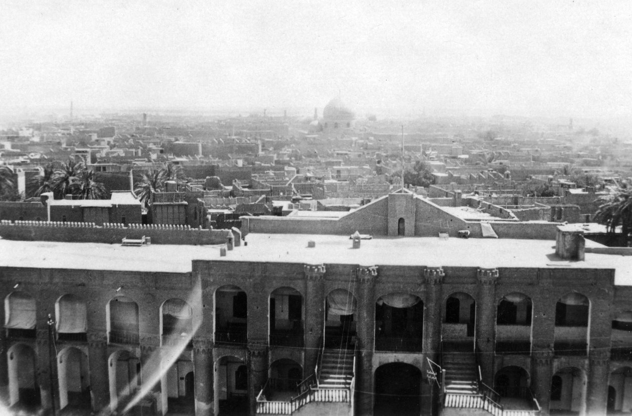Vista di Baghdad da una torre di blocco, 31° ospedale generale britannico, Mesopotamia, Prima Guerra Mondiale, 1918 da Unbekannt