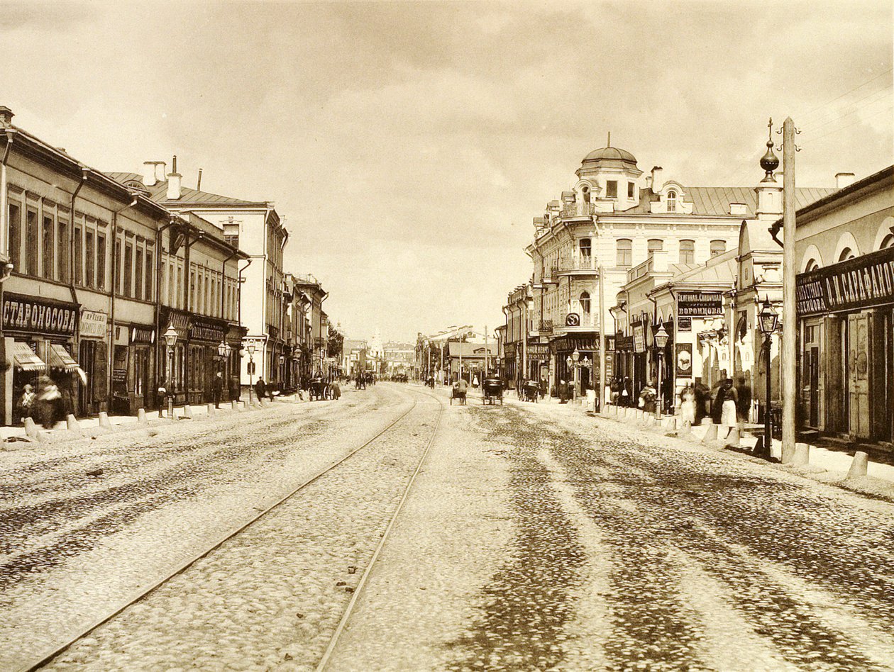 Veduta di Arbat Street dalla Chiesa della Trinità Vivificante, Mosca, Russia, 1888 da Unbekannt