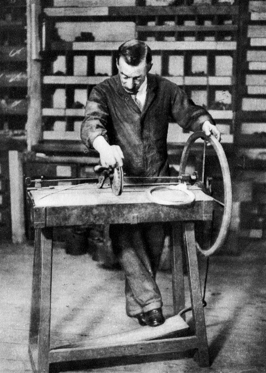 Filo avvolto in molle per serrature a molla, Londra, 1926-1927 da Unbekannt