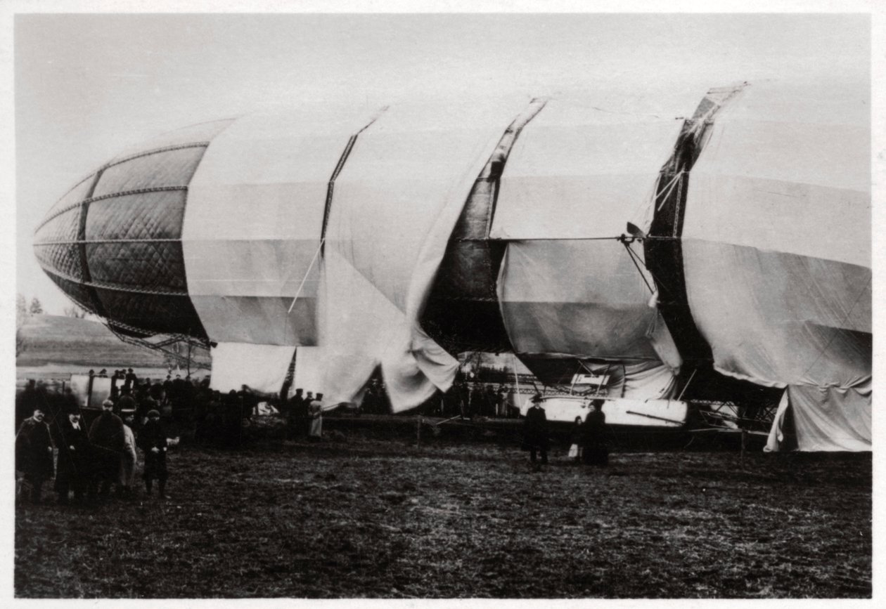 Zeppelin LZ2 dopo la sua distruzione, 1906 1933 da Unbekannt
