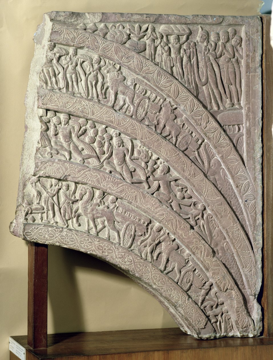 Architrave di un portale, arenaria rossa, Mathura, UP, II secolo d.C. da Unbekannt Unbekannt