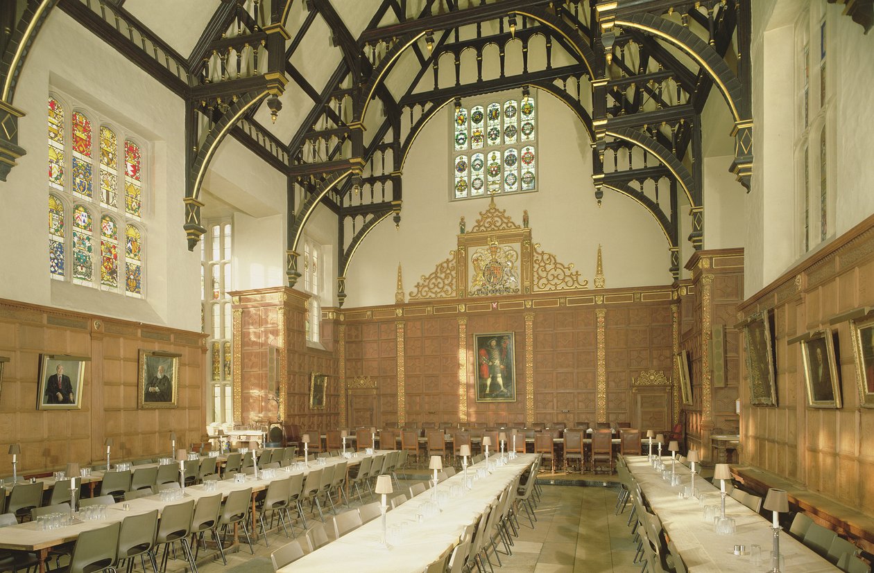 Vista interna della sala da pranzo che mostra il soffitto a travi, Trinity College, Cambridge da Unbekannt Unbekannt