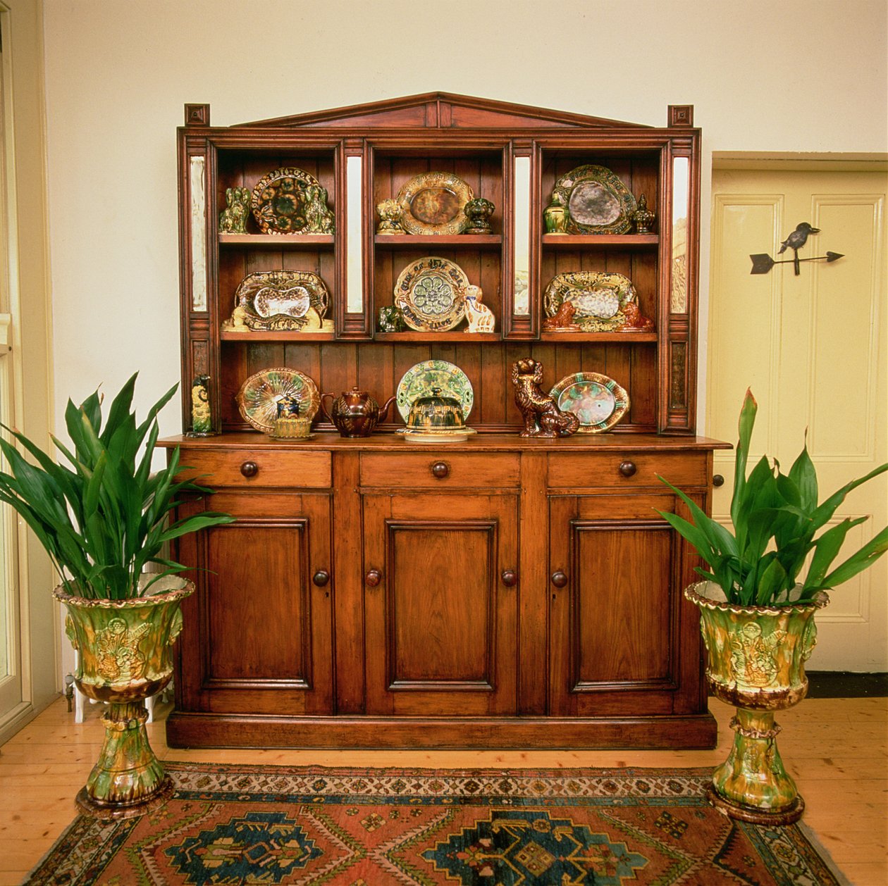 Credenza in pino e cedro, realizzata nel Queensland, fine XIX secolo da Unbekannt Unbekannt