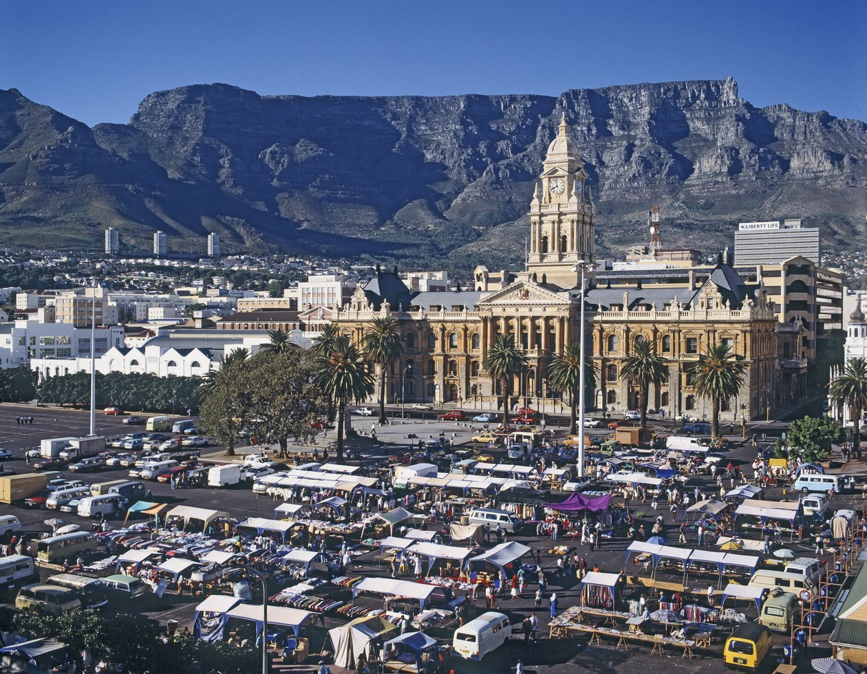 Veduta del vecchio municipio e della Table Mountain da Unbekannt Unbekannt