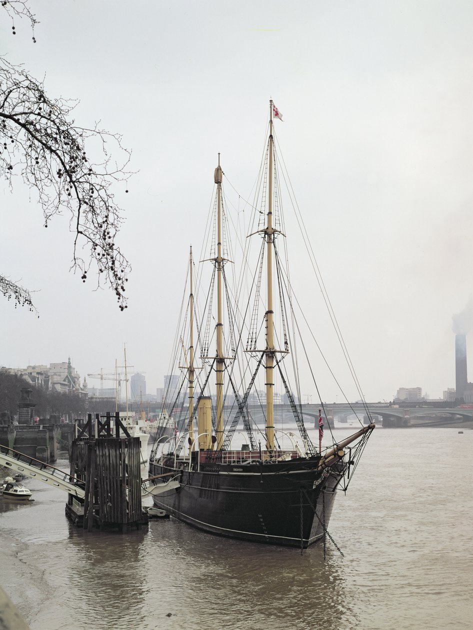 Vista del fiume Tamigi con RRS Discovery, navigata da Scott in Antartide nel 1901-04 da Unbekannt Unbekannt