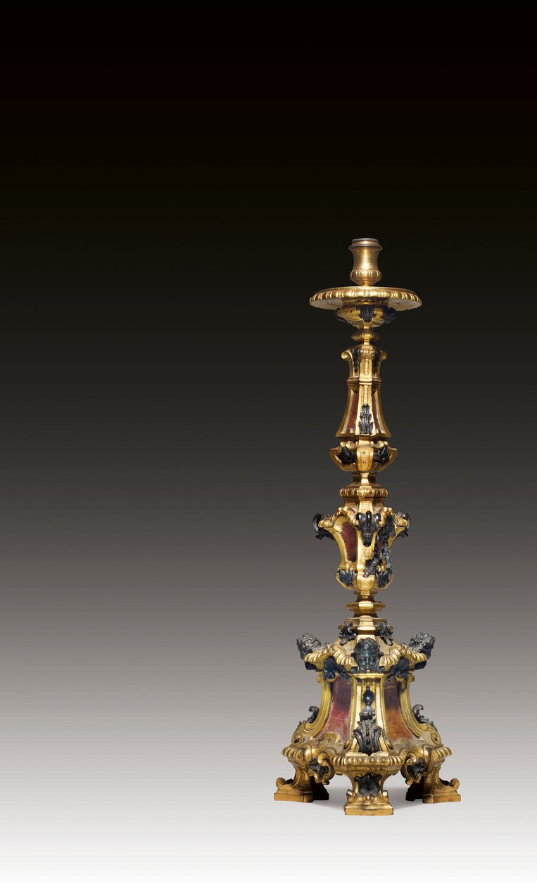 Candeliere con maschere di cupido e busti su una base a volute, Roma, c.1700 da Unbekannt