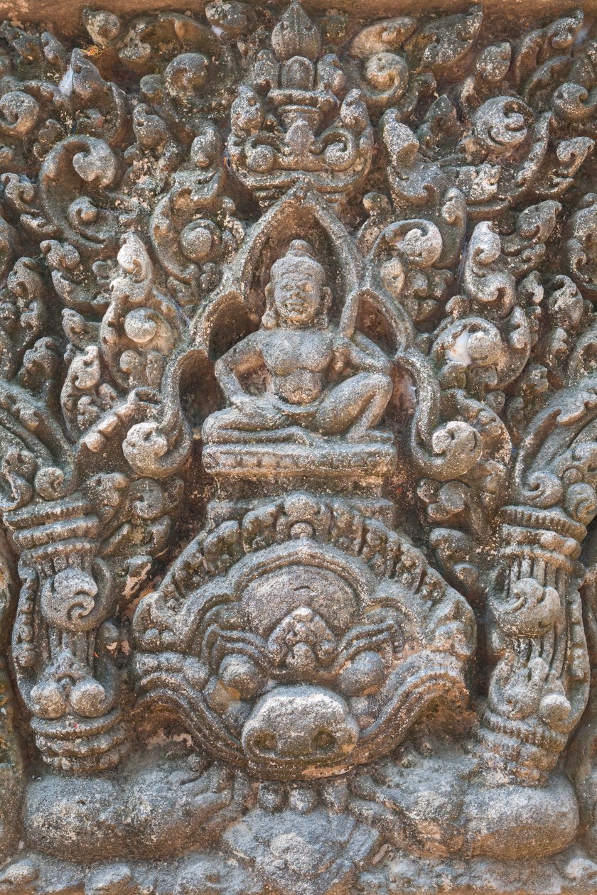 Dettaglio di un architrave con la figura di forse Indra su Kala, stile Baphuon da Unbekannter Künstler