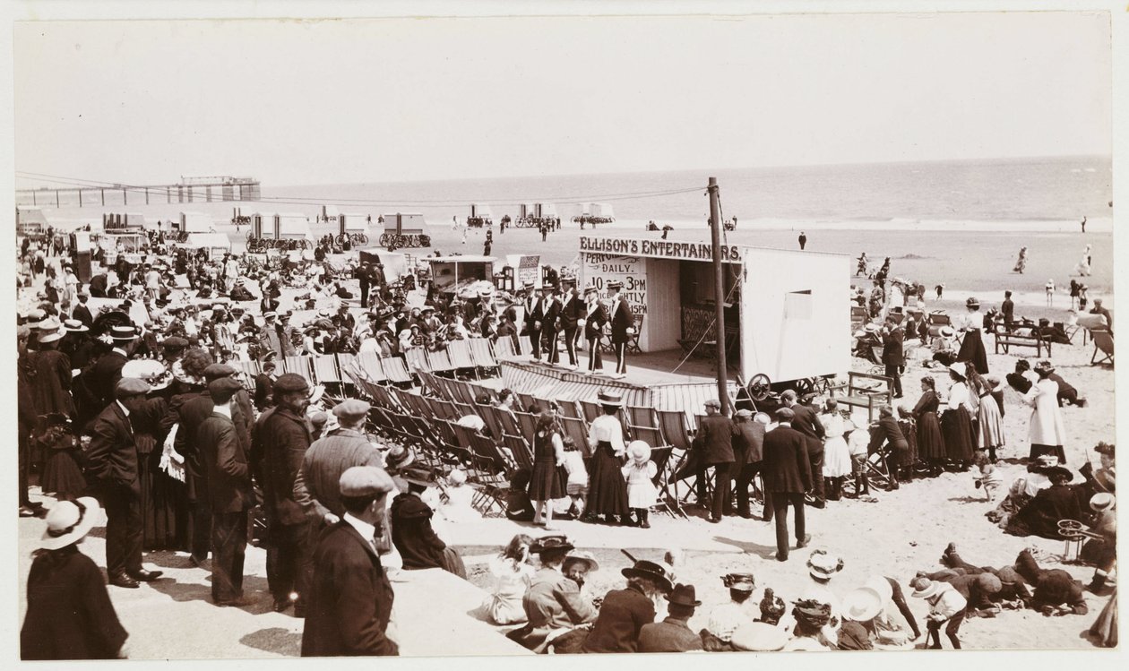 Intrattenitori sulla spiaggia di Ellison, c 1910 da Unbekannt