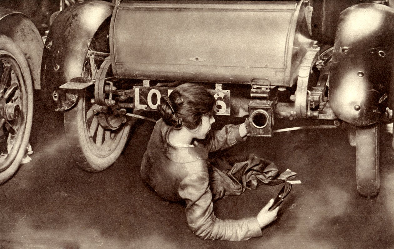 Meccanico donna durante la Prima Guerra Mondiale da Unbekannter Künstler