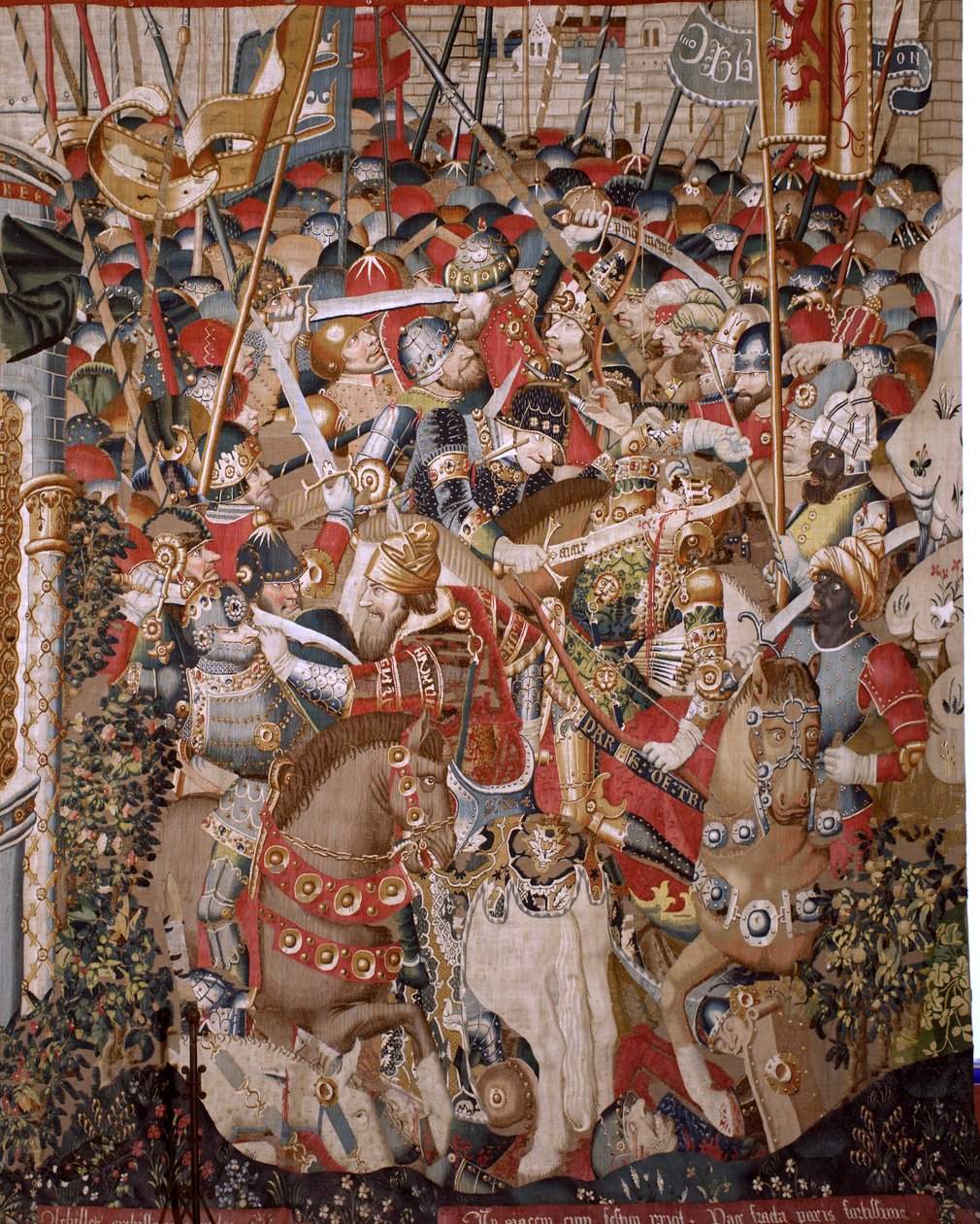 Arazzo fiammingo. Serie La Guerra di Troia. Morte di Achille. Ottavo arazzo della serie. Modello Maestro di Coëtivy (Henry o Conrard de Vulcop). Manifattura laboratori di Tournai. Ca 1470. Tessuto lana e seta, 6/7 trame per cm. Dimensioni 482 x 942 cm da Unbekannt