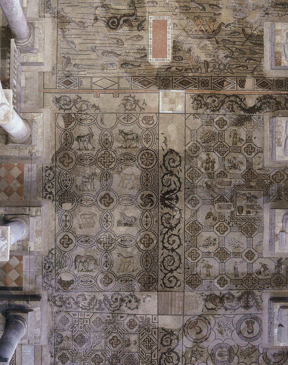 Pavimento della Basilica paleocristiana di Aquileia, Udine da Unbekannt