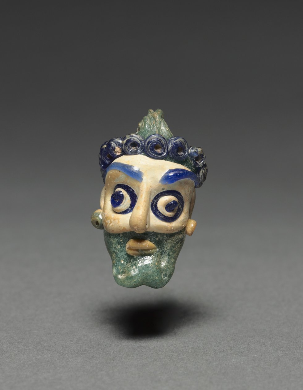 Pendente a testa, 600-500 a.C. da Unbekannt