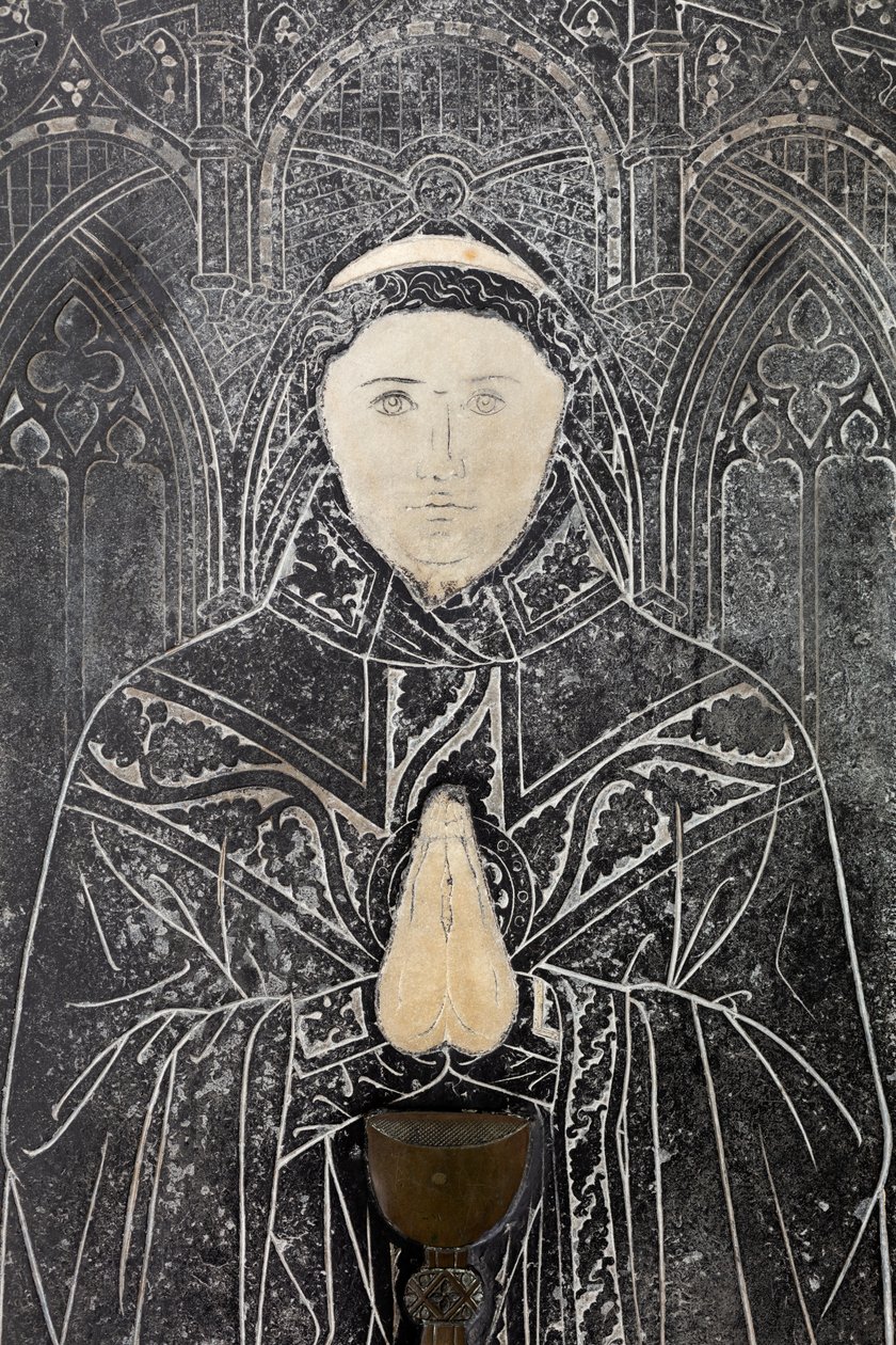 Interno, navata sud, lato ovest, lastra funeraria da Unbekannter Künstler