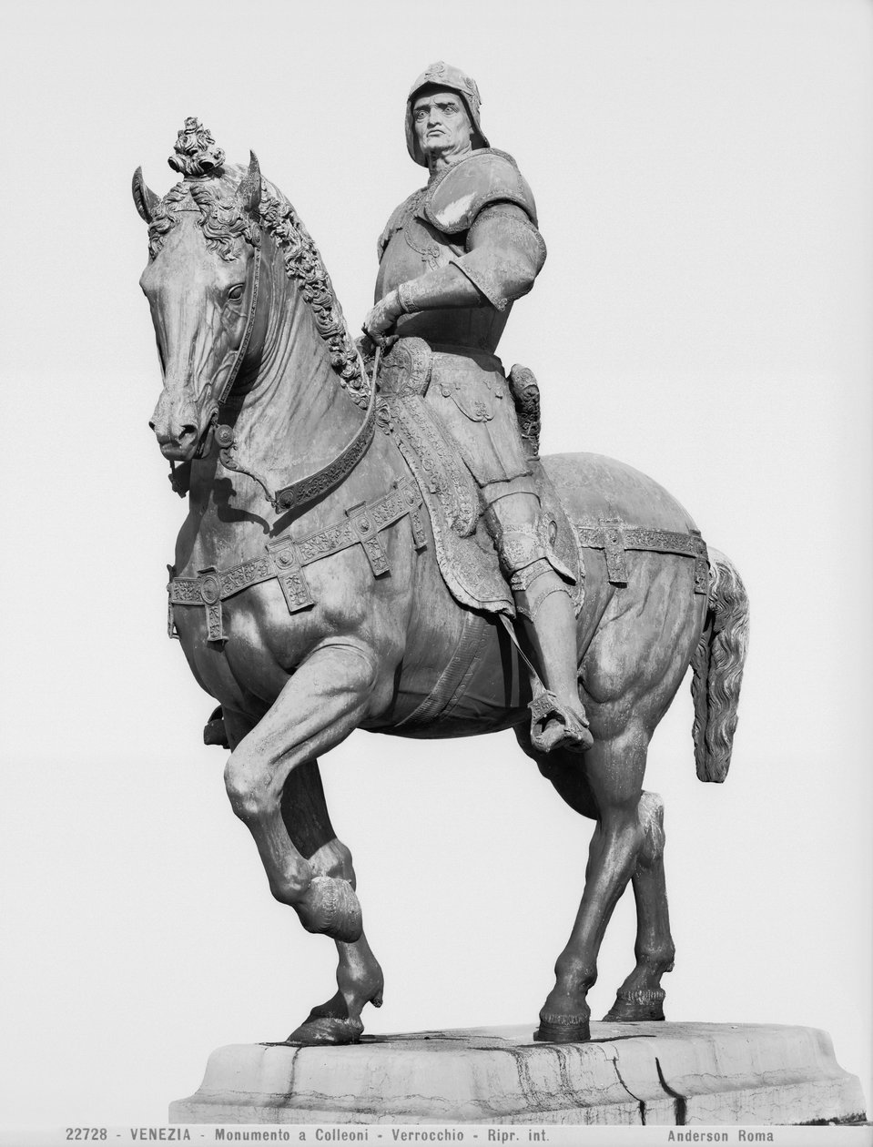 Monumento di Bartolomeo Colleoni di Andrea del Verrocchio, Campo San Giovanni e Paolo, Venezia da William M. Timlin