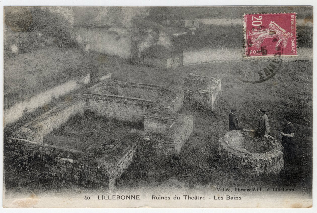 Lillebonne: vista delle rovine del teatro e delle terme romane da William M. Timlin