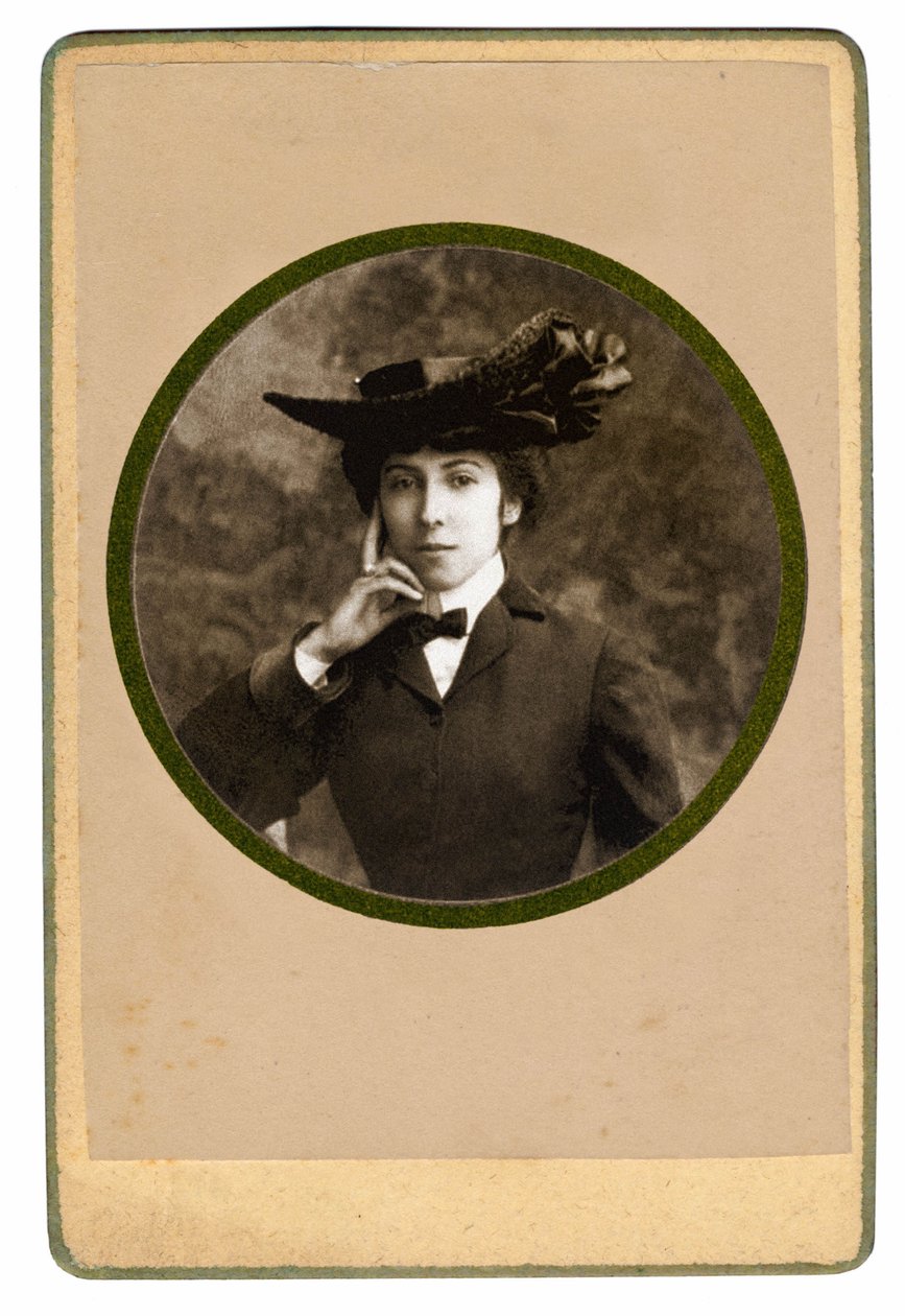 Ritratto della poetessa francese Catherine Pozzi, c.1900 da Unbekannt