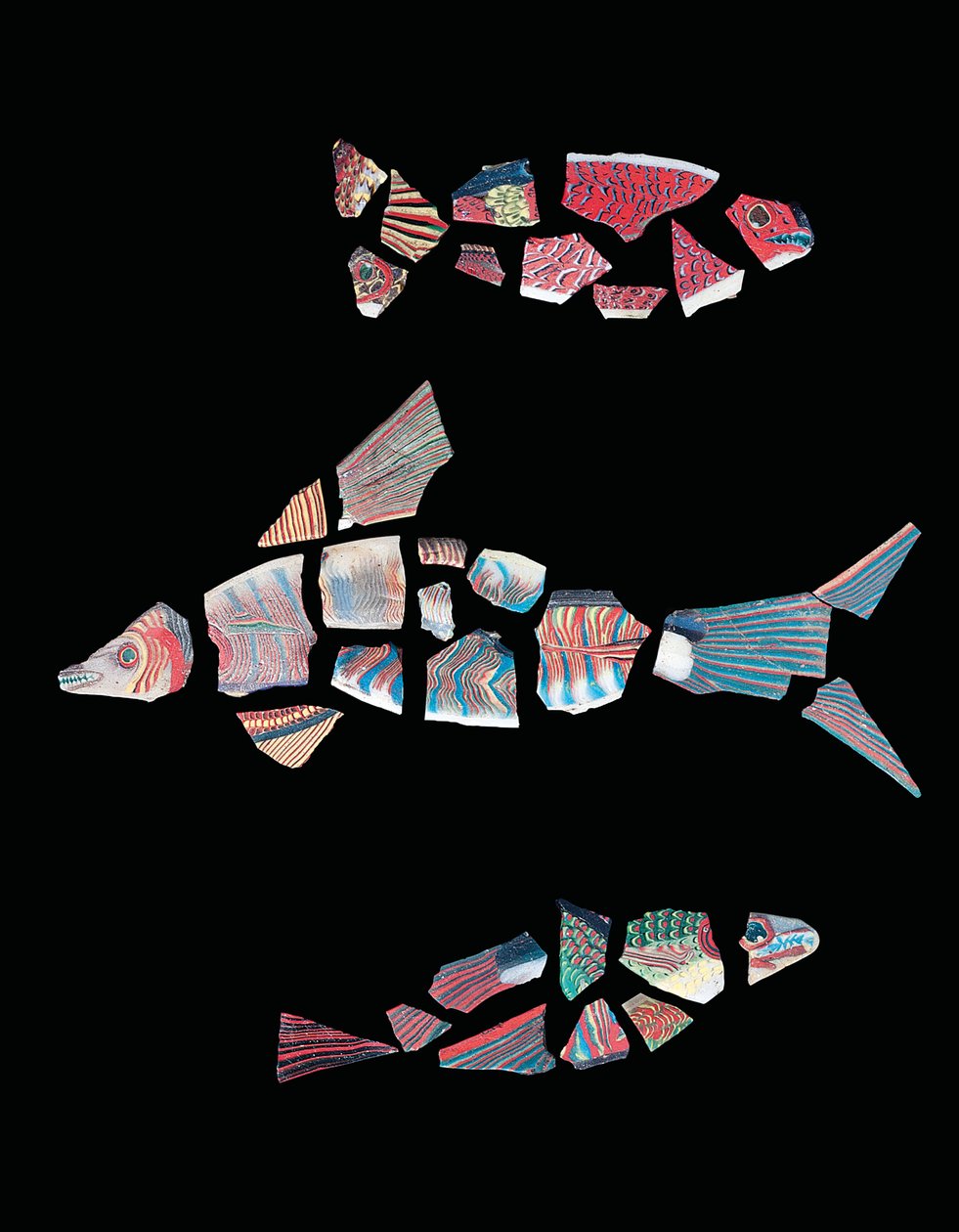 Tre frammenti di mosaico a forma di pesce, periodo tolemaico-romano, c.1° secolo a.C. - 3° secolo d.C. da Unbekannt