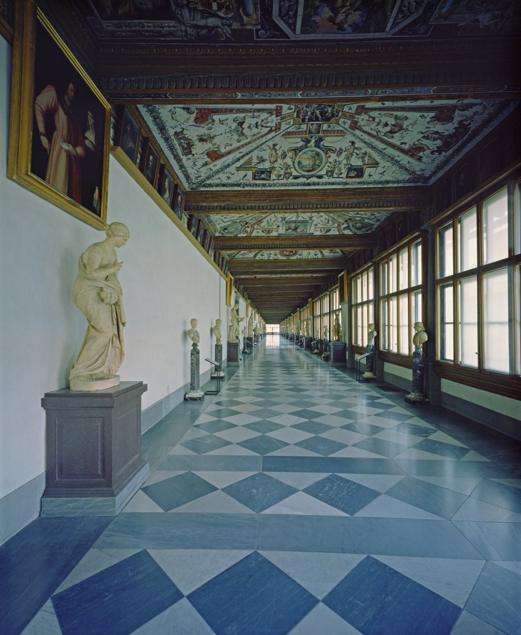 Vista del primo corridoio, progettato da Vasari e Bernardo Buontalenti 1560-80 da Unbekannt