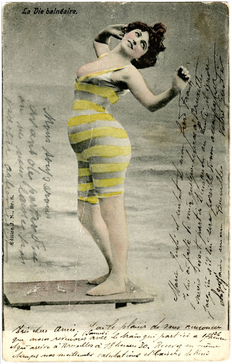 Donne in costume da bagno, c. primi del 1900 (cartolina) da Alec Hunter
