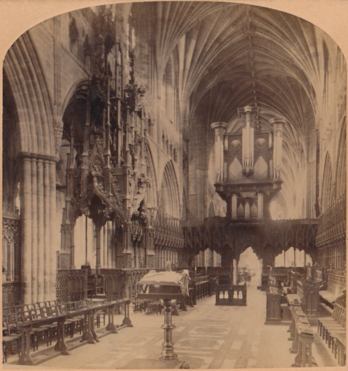 Interno della Cattedrale di Exeter, Inghilterra, 1900 da Underwood and Underwood