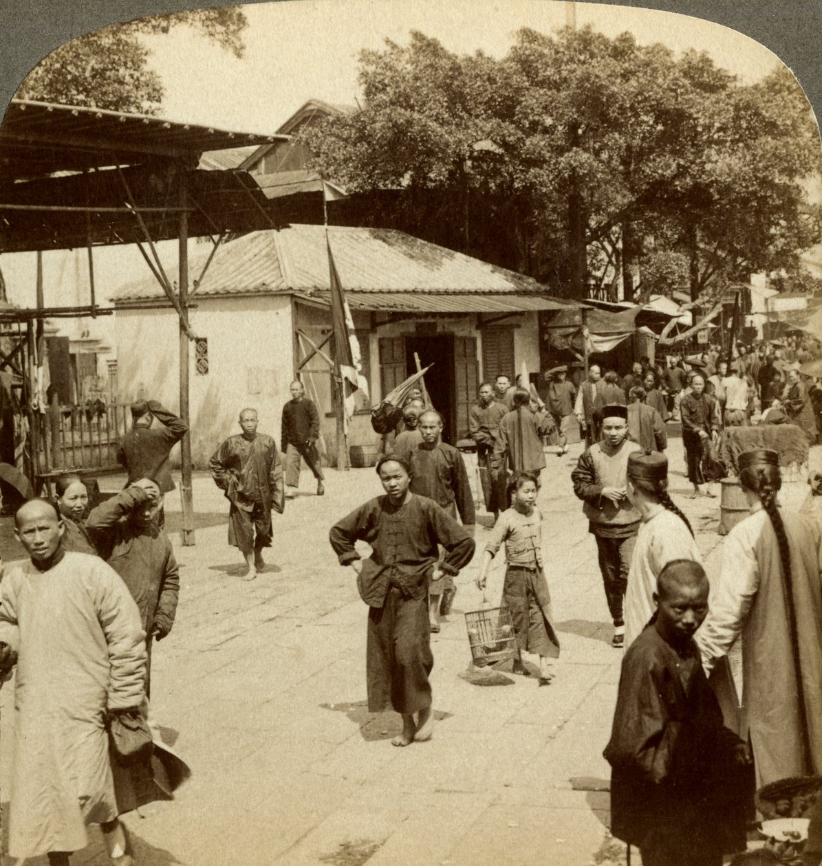 Scena di strada, Canton, Cina da Underwood and Underwood