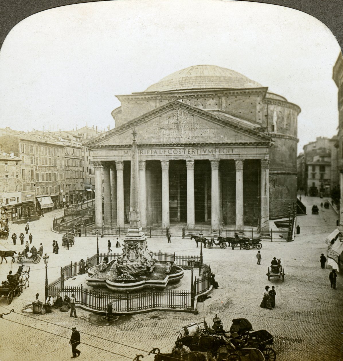 Il Pantheon e la Piazza della Rotonda, Roma, Italia da Underwood and Underwood