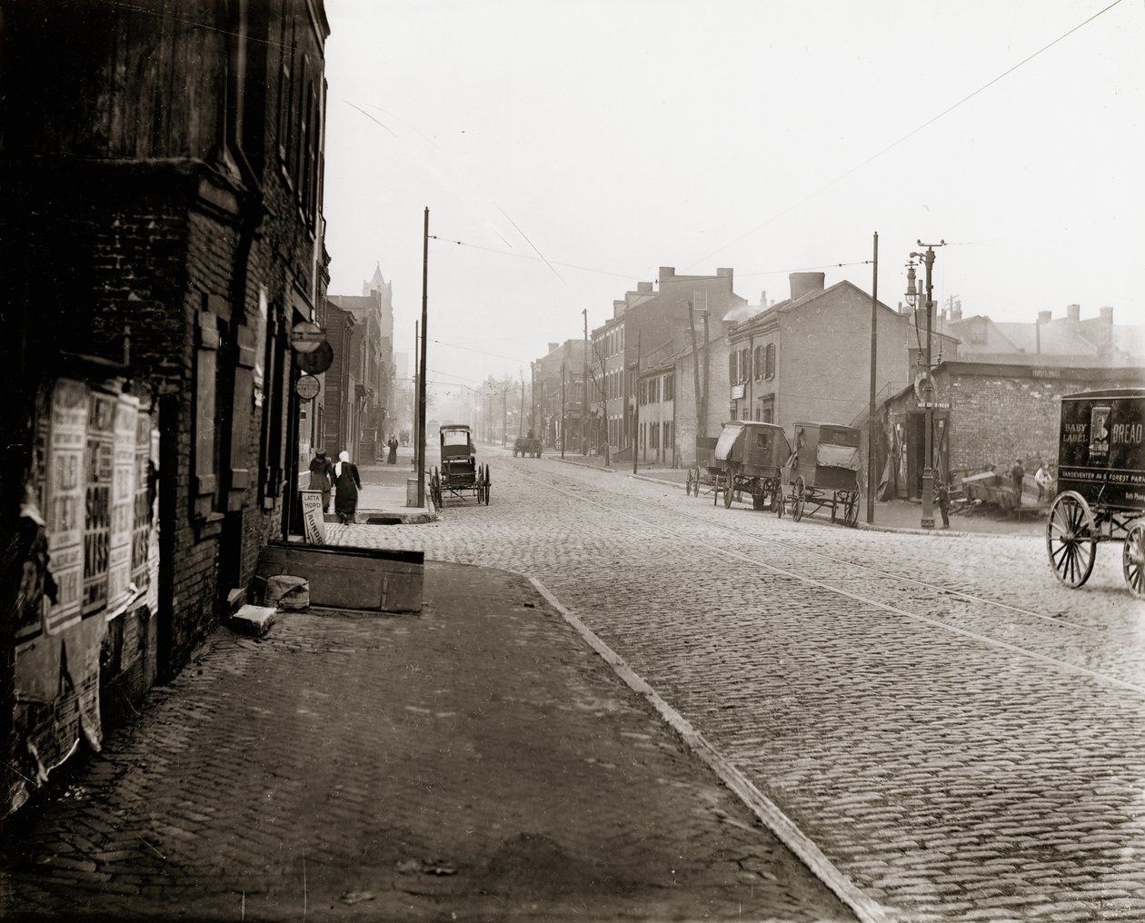 Vista verso ovest su Wash Street verso Thirteenth Street da Unknown
