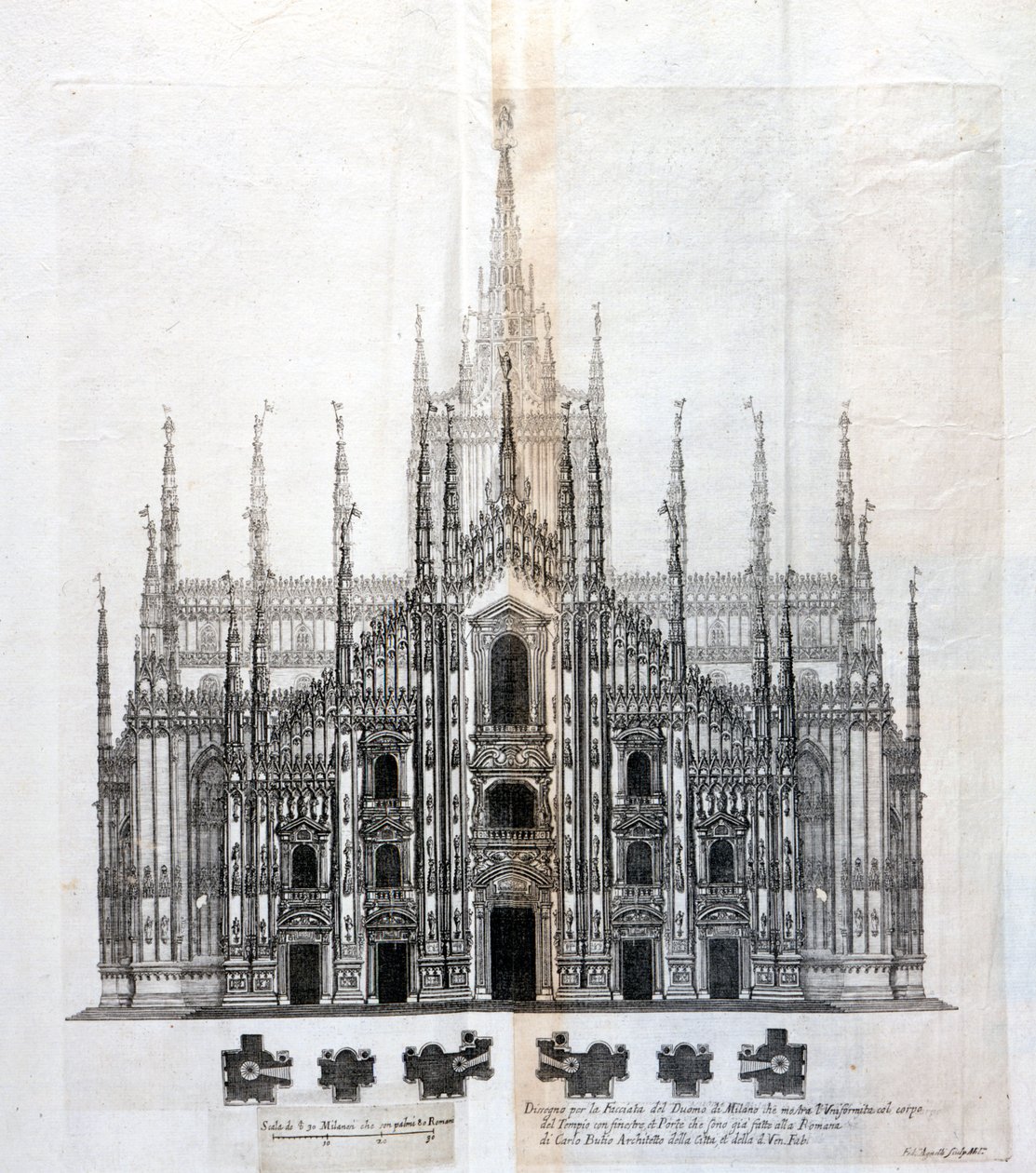 Disegno della facciata del Duomo di Milano che mostra la sua uniformità con il corpo dell
