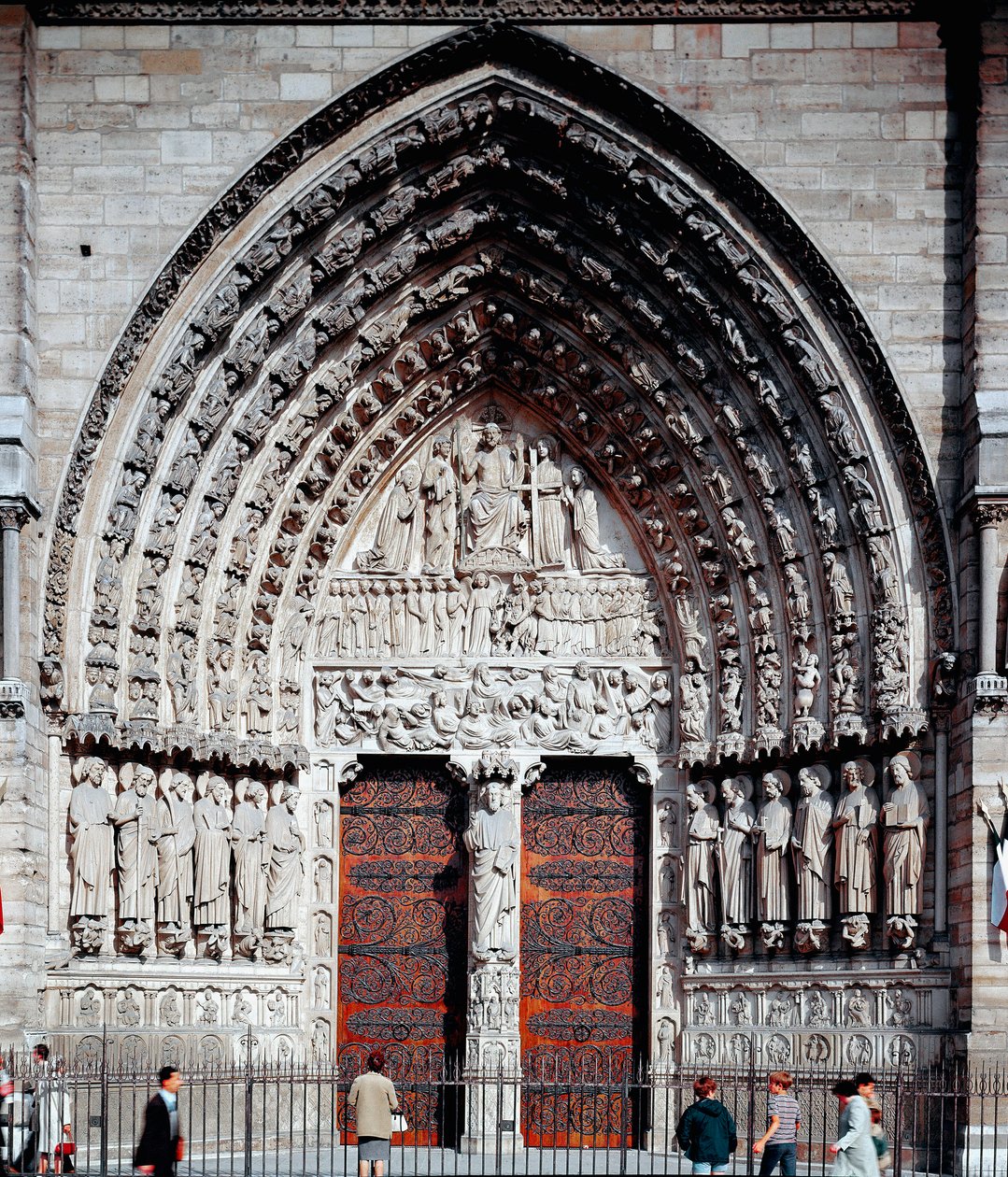 Arte gotica: portale centrale della Cattedrale di Notre Dame de Paris da Unknown artist