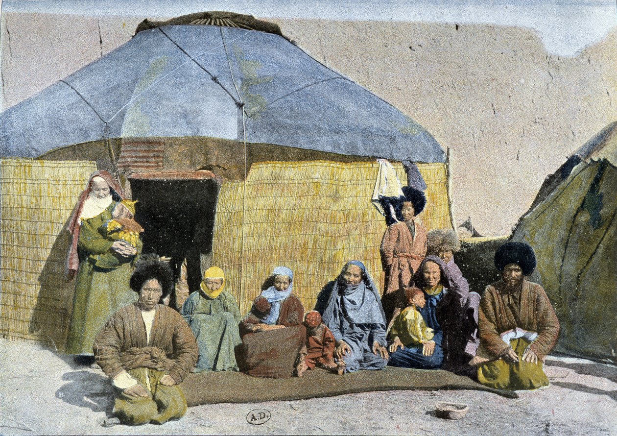 Gruppo di Tekes (nomadi russi) davanti alla loro yurta, fine XIX secolo da Unknown artist