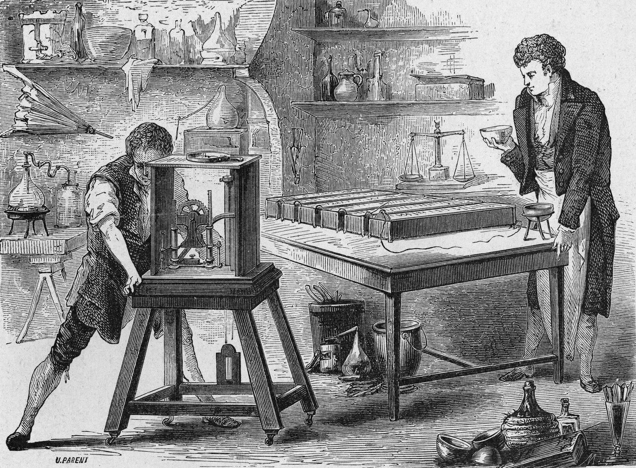 Humphry Davy scompone gli alcali con la batteria voltaica. In 