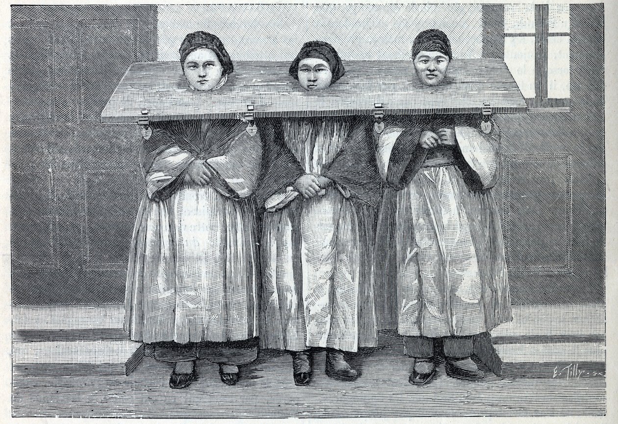 Caccia in Cina: il cangue, un apparato di tormento (una sorta di gogna) applicato alle madri infanticide. Incisione in "La Nature" da Unknown artist