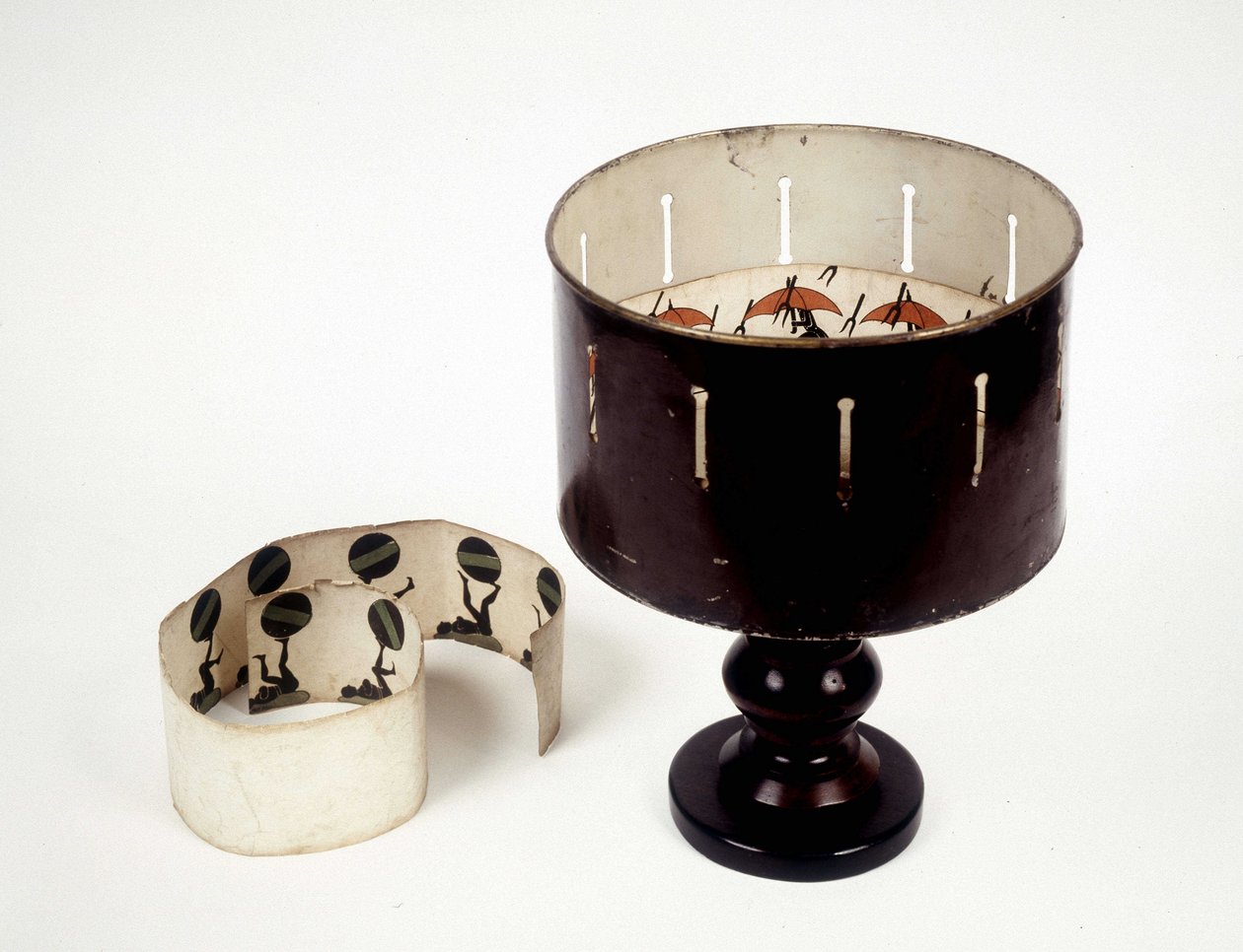 Lo zootropio, inventato nel 1833 dall