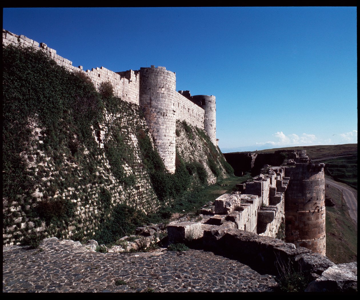Veduta del Krak dei Cavalieri, castello crociato, c.1100 da Unknown artist