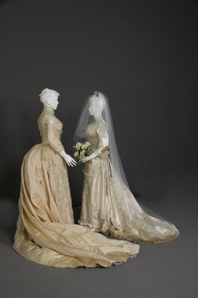 Abiti da sposa da Unknown artist