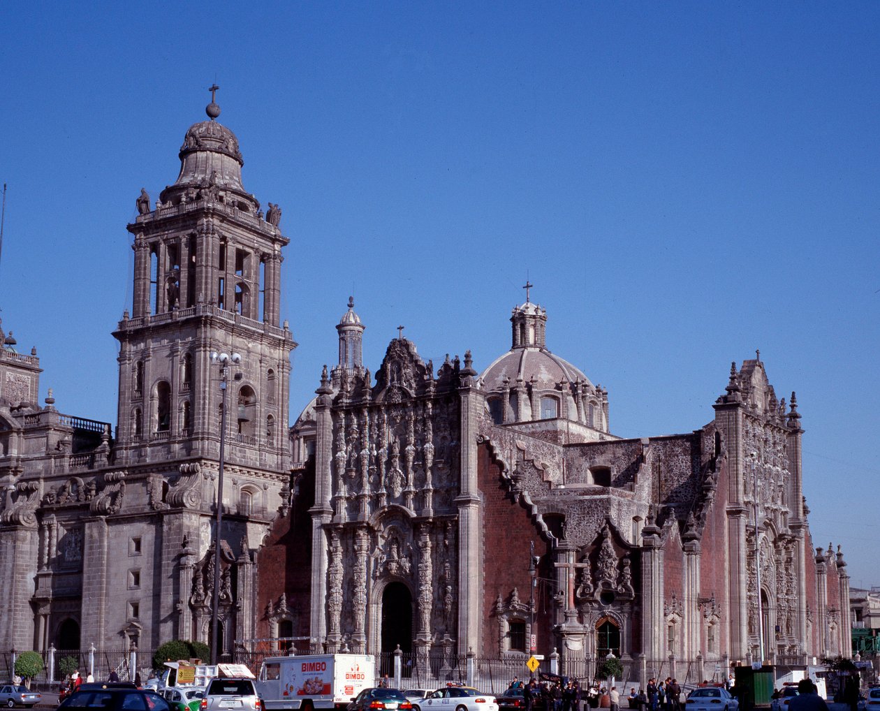 Arte barocca: vista della Cattedrale Metropolitana di Città del Messico. Messico, XVIII secolo. da Unknown artist