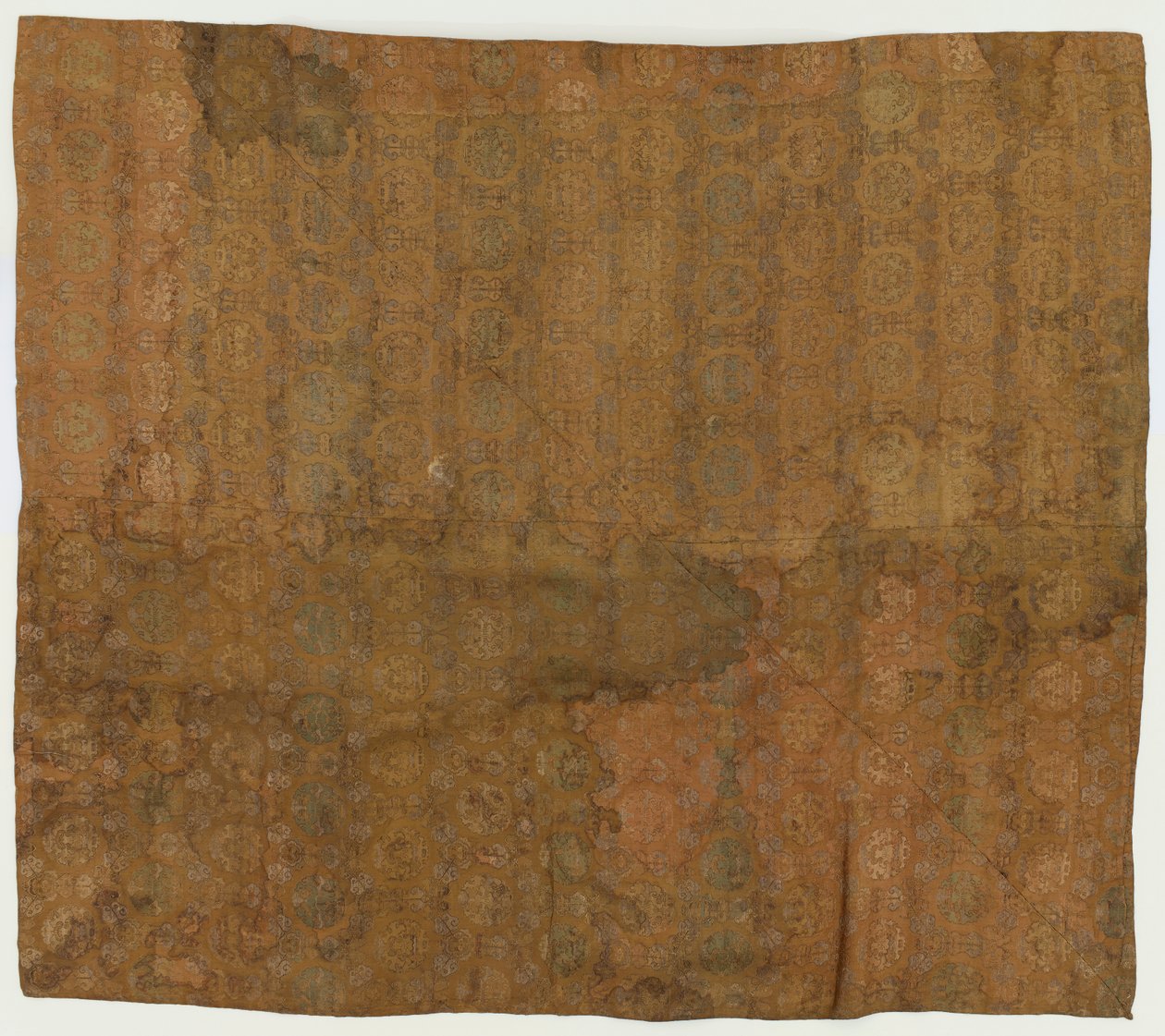 Broccato, seta. Una copertura del tempio. In quattro pezzi cuciti insieme e foderati con asa da Unknown artist