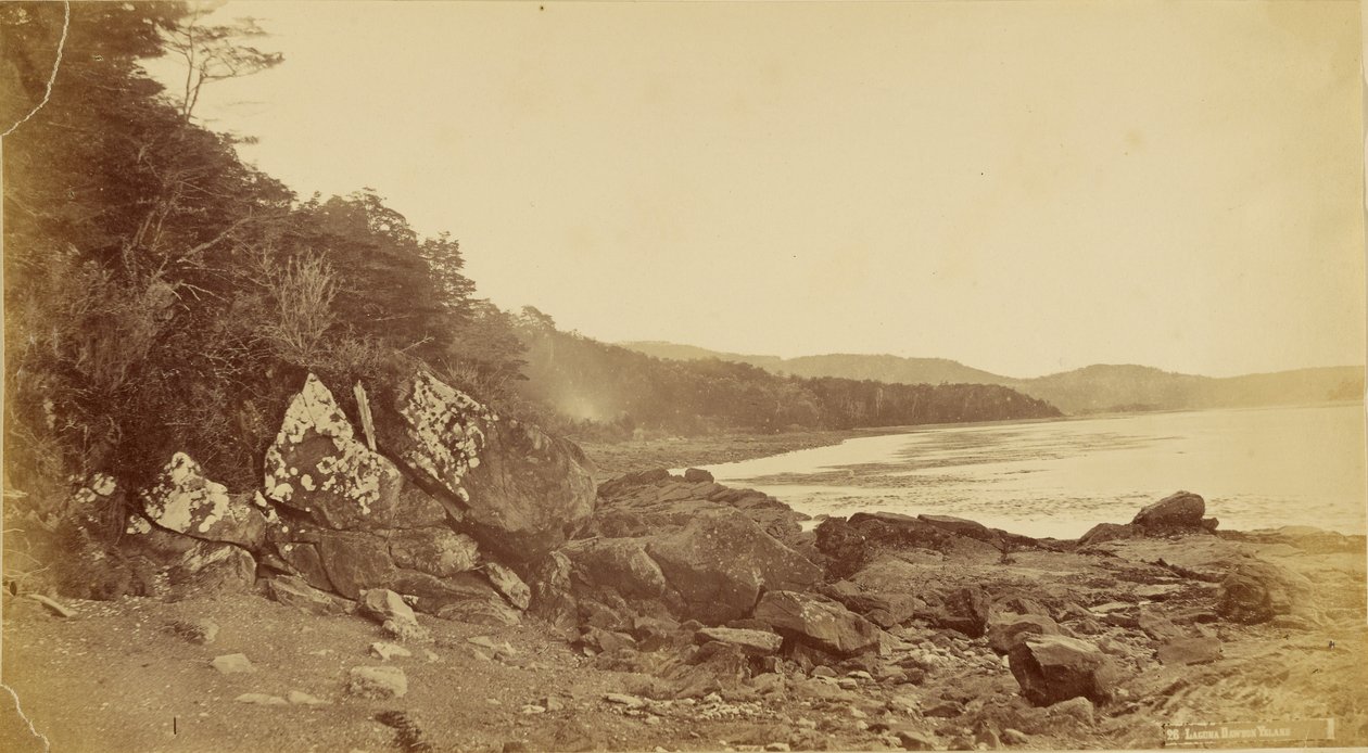 Laguna di Dawson Island. da Unknown artist