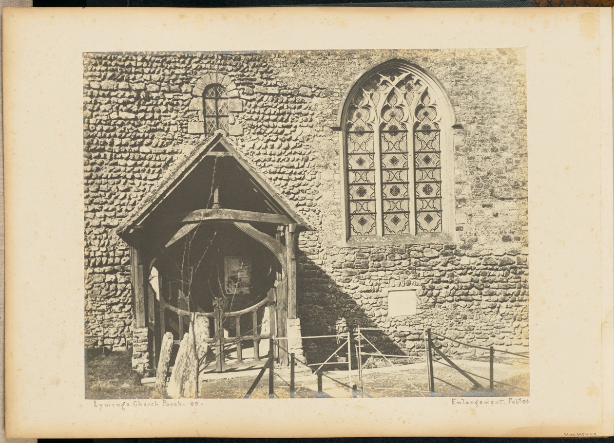 Portico della chiesa di Lyminge. da Unknown artist