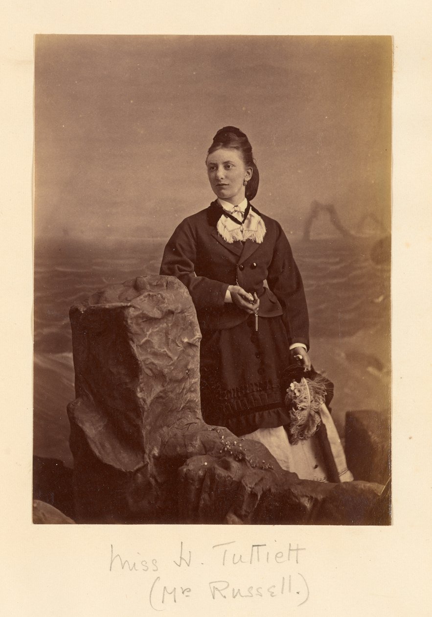 Miss H. Tuttiett (Mrs. Russell) da Unknown artist