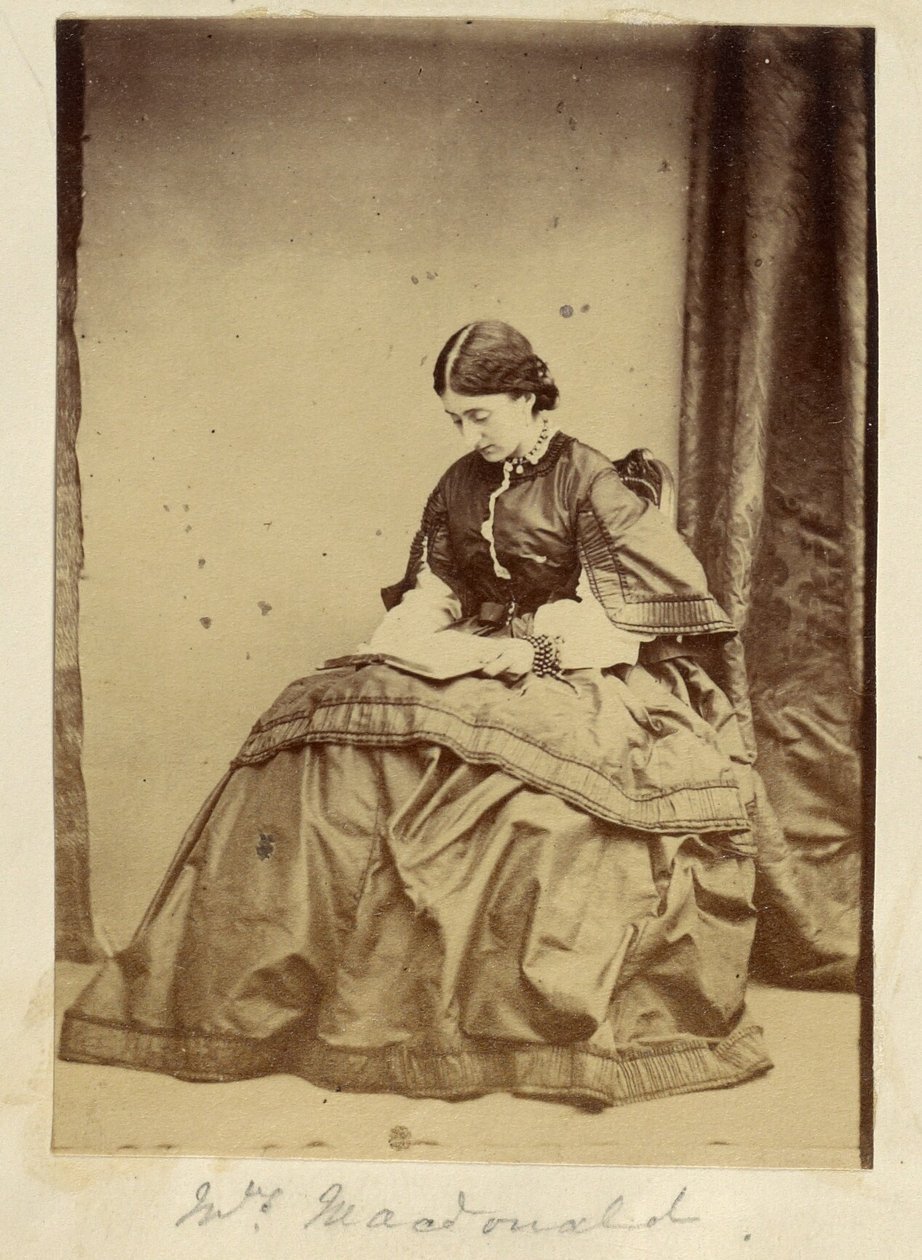 Signora Macdonald da Unknown artist