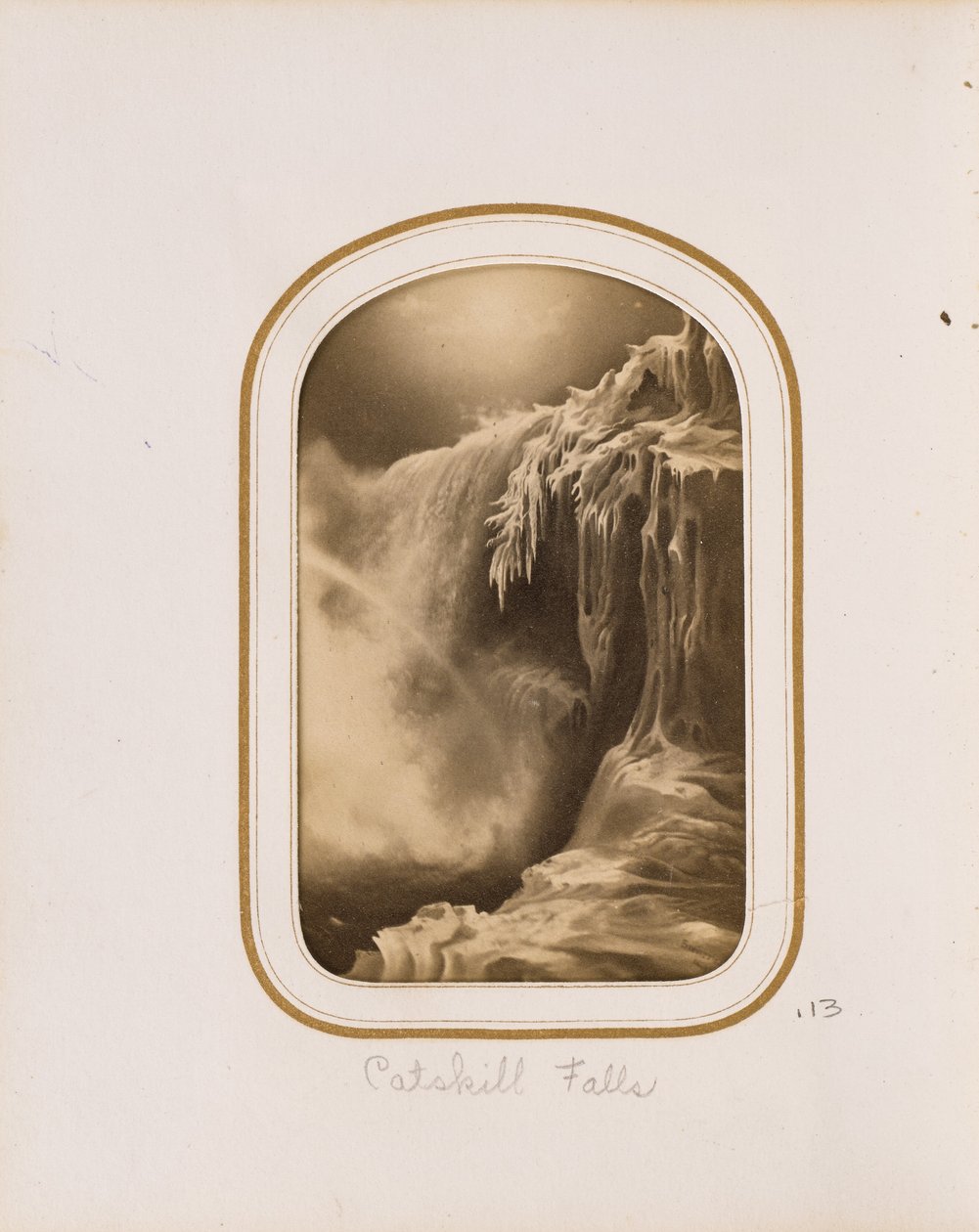 [Pittura di una cascata ghiacciata] da Unknown artist